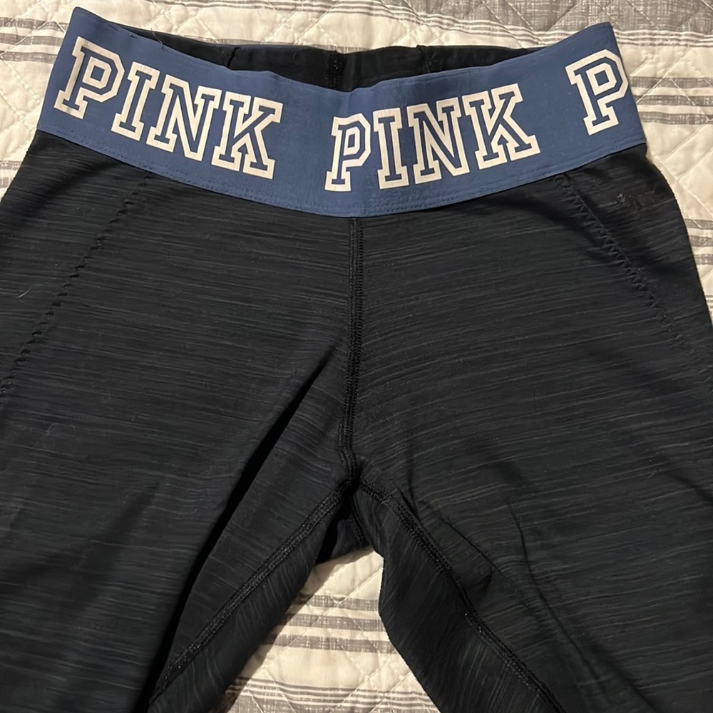 PINK Leggings